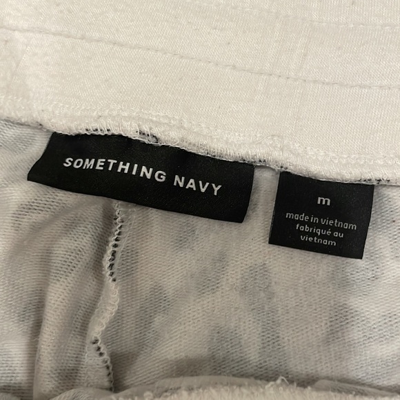 Something Navy Leopard Jogger - Picture 5 of 5